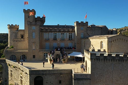 Le Rocher Mistral Est Un Parc De Loisirs Unique En Provence